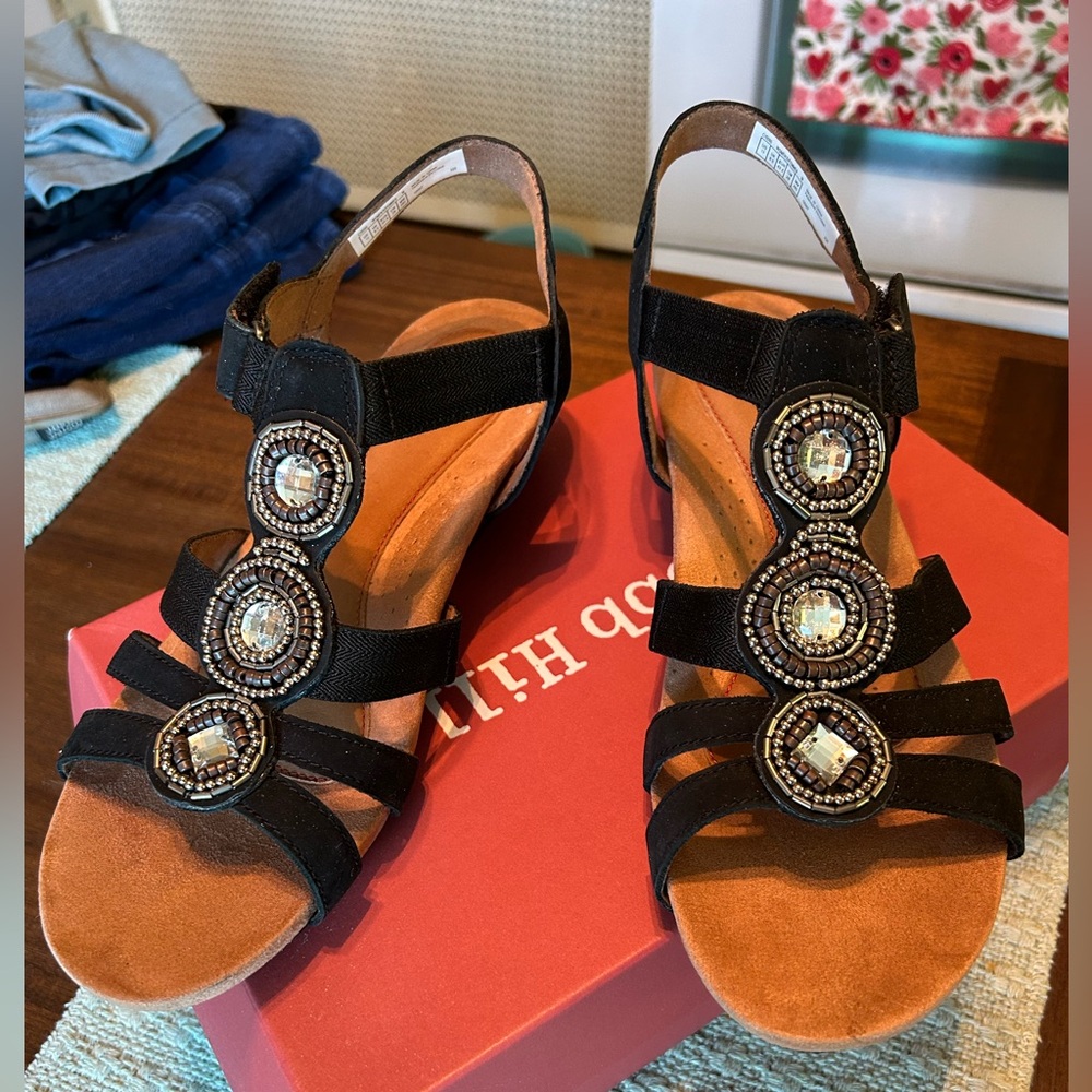 Cobb Hill Hollywood Jewel Black Suede Sandals Size 11